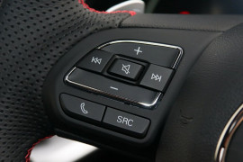 2024 MG MG5 Essence Sedan