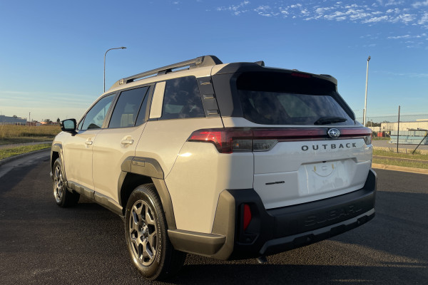 2026 Subaru Outback  7GEN AWD Premium Special Edition SUV Image 6