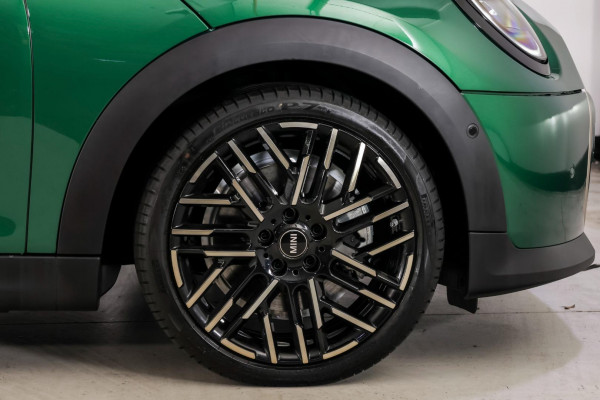 2025 MINI Cooper F65 C Favoured Hatch image 23