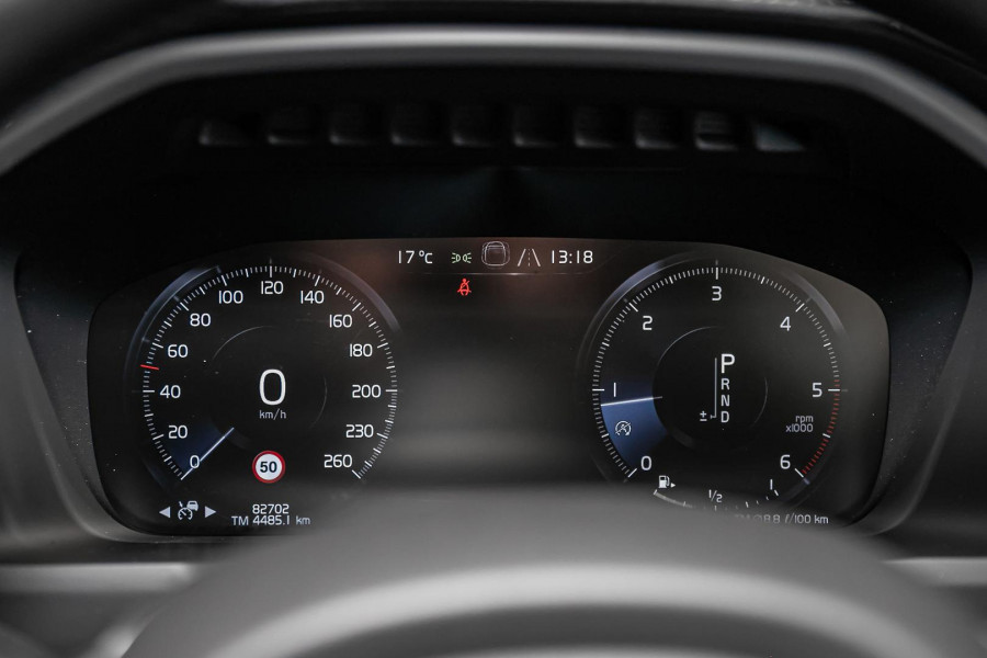 2020 Volvo XC90 L Series D5 Inscription SUV Image 21