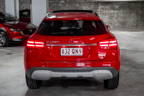 2018 Mercedes-Benz GLA-Class X156 GLA180 SUV image 5