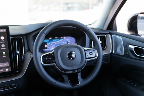 2026 Volvo XC60 UZ Ultra T8 Plug-in Hybrid Dark SUV Image 14