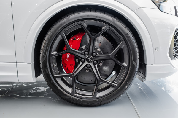 2026 Audi RS Q8 F1 TFSI performance SUV image 23