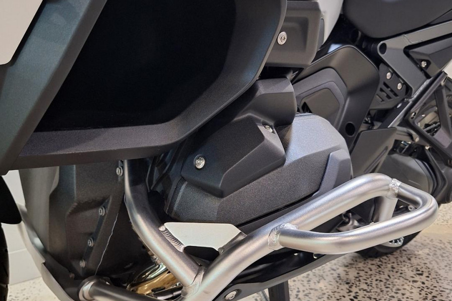 2025 BMW R 1300 GS Adventure Trophy R 1300