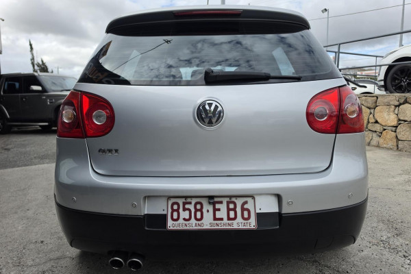 2007 Volkswagen Golf V GTI Hatch Image 8
