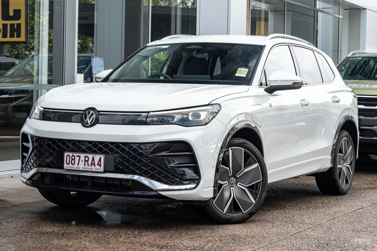 2026 Volkswagen Tayron R4 200TSI eHybrid R-Line SUV