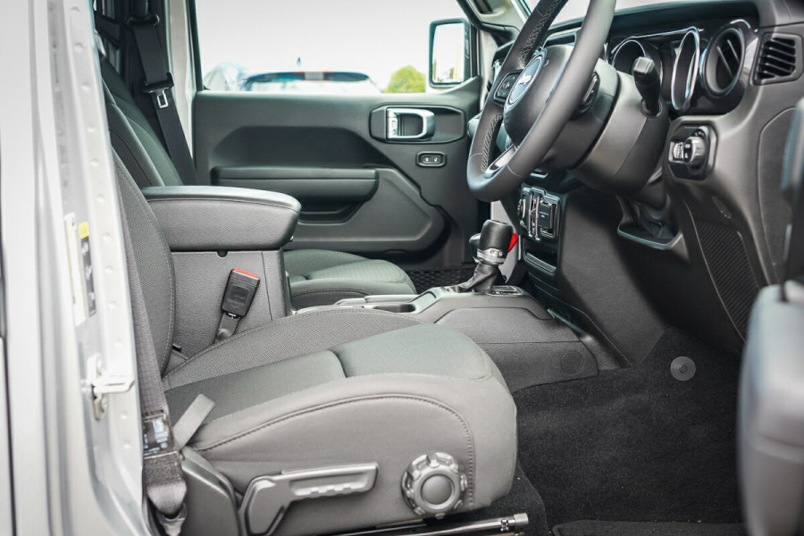 2023 Jeep Gladiator JT Night Eagle Pickup Image 15
