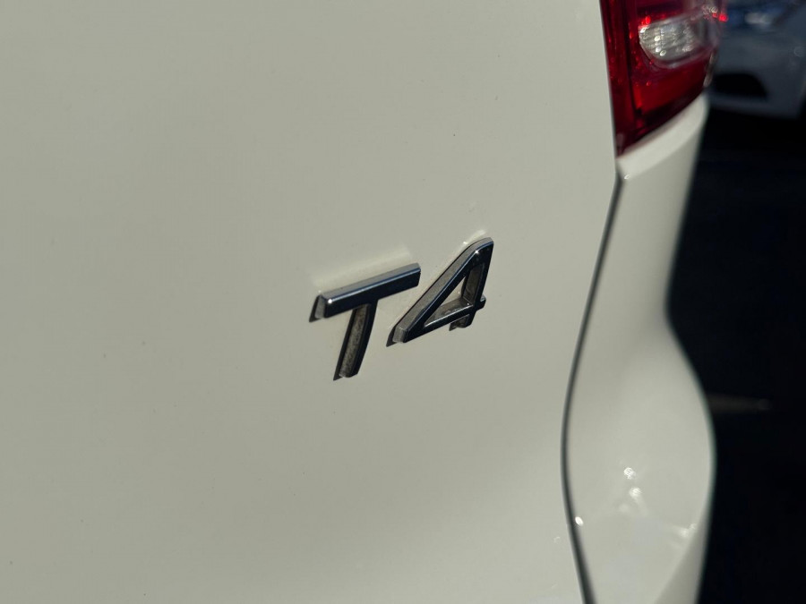 2019 Volvo XC40 XZ T4 Momentum SUV Image 12