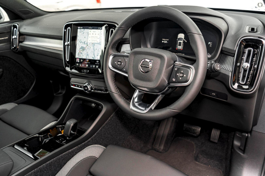 2026 MY27 Volvo EX40  Ultra Twin Motor Performance SUV Image 7