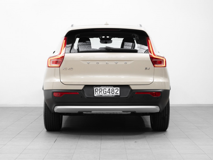 2026 Volvo XC40 XZ Plus B4 SUV Image 7