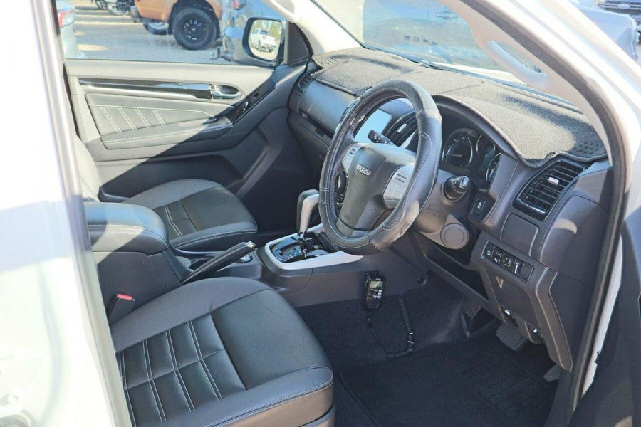 2020 MY19 Isuzu MU-X LS-T SUV Image 8