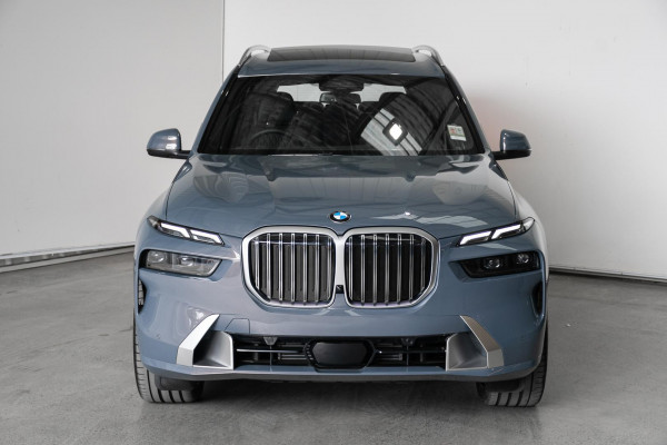 2025 BMW X7 G07 LCI xDrive40d Design Pure Excellence SUV