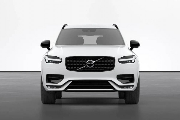 2022 Volvo XC90  B6 R-Design Suv Image 5