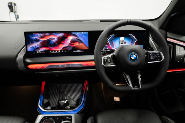 2026 BMW X3 G45 30e xDrive SUV image 8