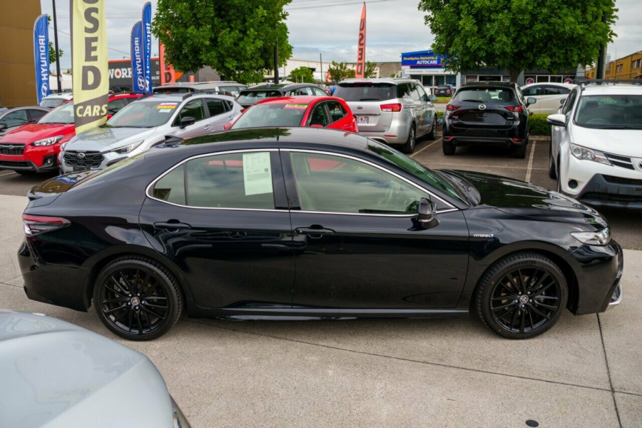 2021 Toyota Camry AXVH70R SX Sedan Image 4