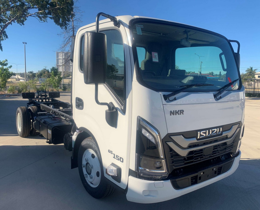 2026 Isuzu NKR 65/45-150 DT D34 Cab Chassis Image 1