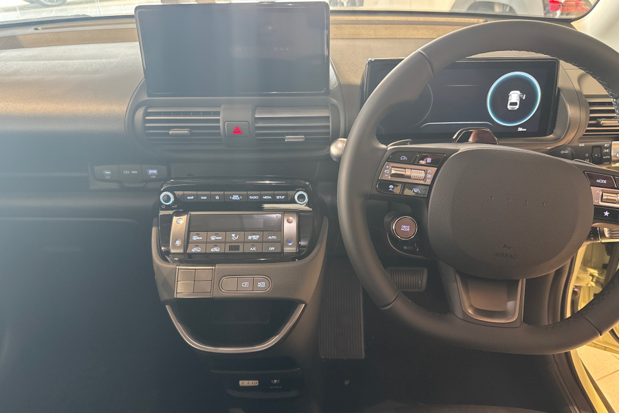 2025 Hyundai Inster  Standard Range SUV Image 12
