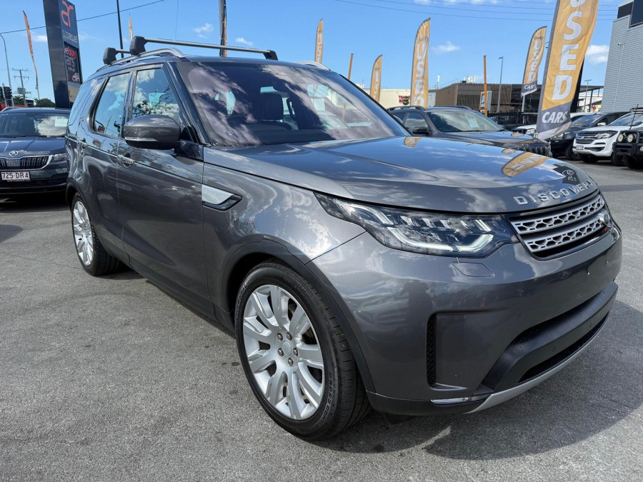 2018 Land Rover Discovery Series 5 HSE Luxury SUV Image 3