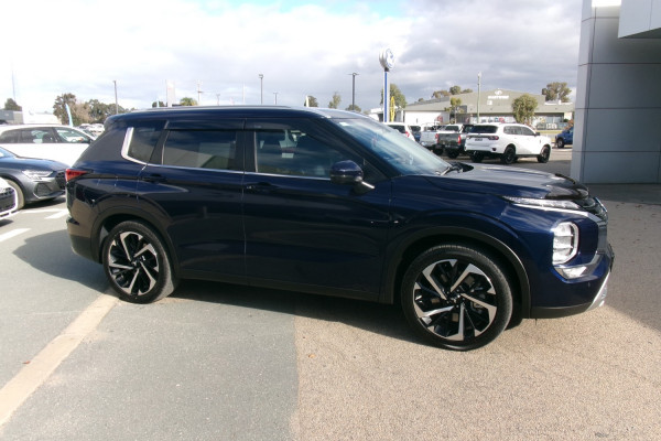 2023 MY24 Mitsubishi Outlander ZM Aspire SUV Image 2