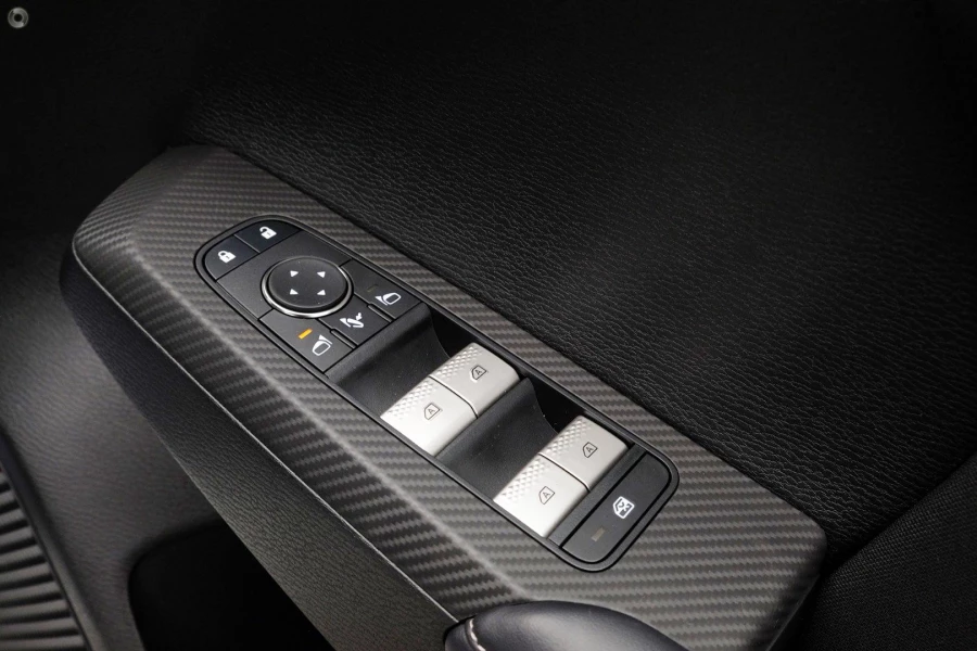 2025 Mitsubishi Outlander ZM LS SUV Image 13
