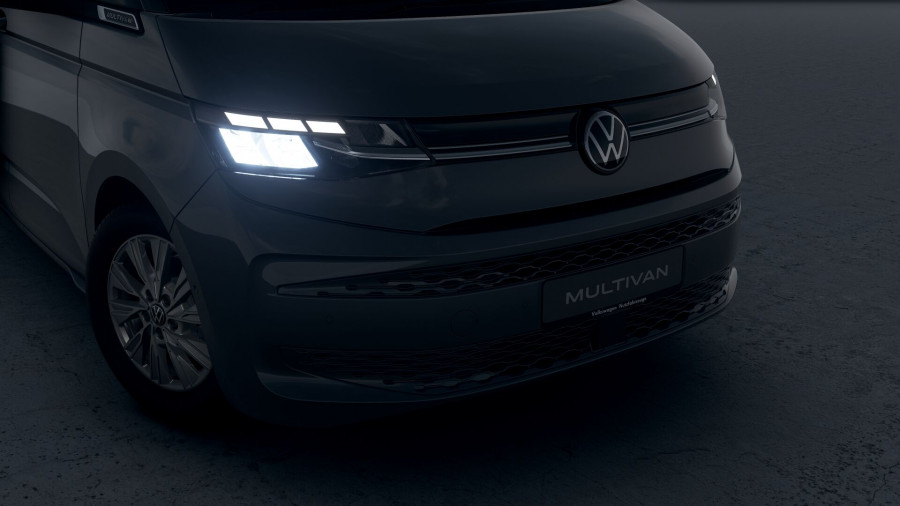 2025 Volkswagen Multivan T7 TDI360 Life SWB People Mover Image 5