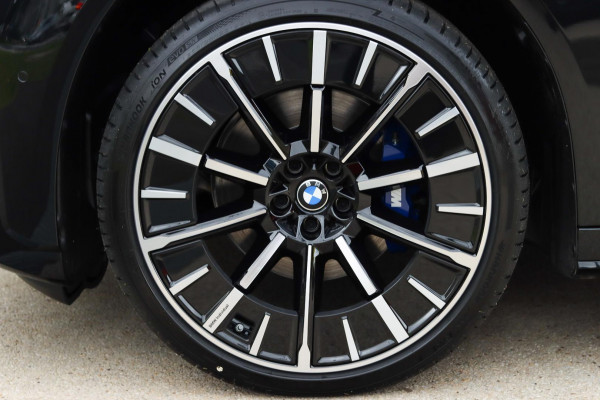 2026 BMW iX3 NA5 M Sport SUV image 5