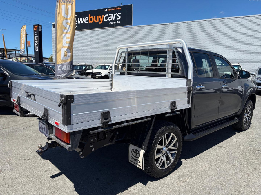 2017 Toyota HiLux  SR Double Cab Pick Up Image 8