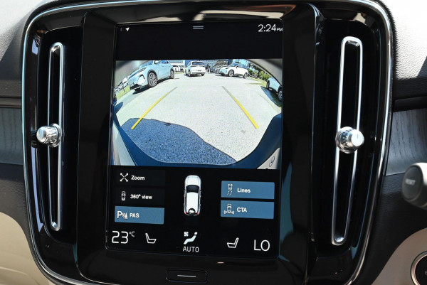 2022 Volvo XC40 XZ T4 Inscription SUV image 19