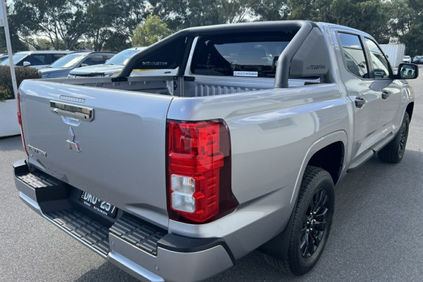 2024 MY24.5 Mitsubishi Triton MV GLX-R Ute Image 5