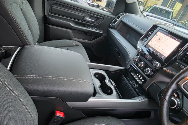 2026 Ram 1500 DT Express Black Edition Hurricane SO Ute Image 13