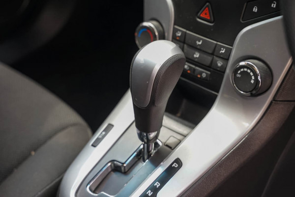 2013 Holden Cruze JH II Hatchback