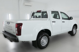 2019 Isuzu UTE D-MAX SX Crew Cab Ute High-Ride 4x2 Utility Image 2