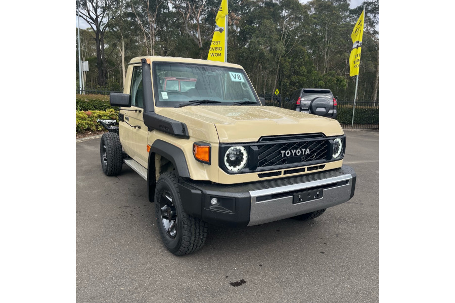 2025 Toyota LandCruiser VDJ79R GXL V8 Single-Cab Cab-Chassis Image 6