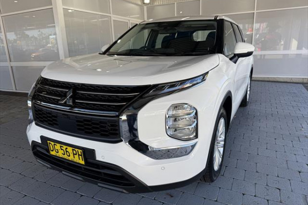 2022 MY23 Mitsubishi Outlander ZM ES SUV
