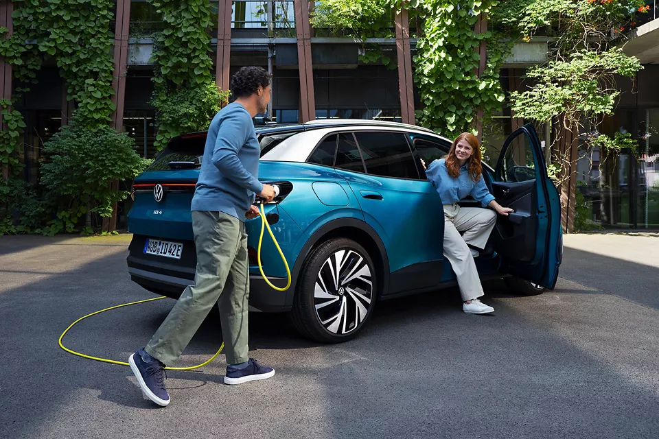 Electricity keeps you ahead 100% electric Image
