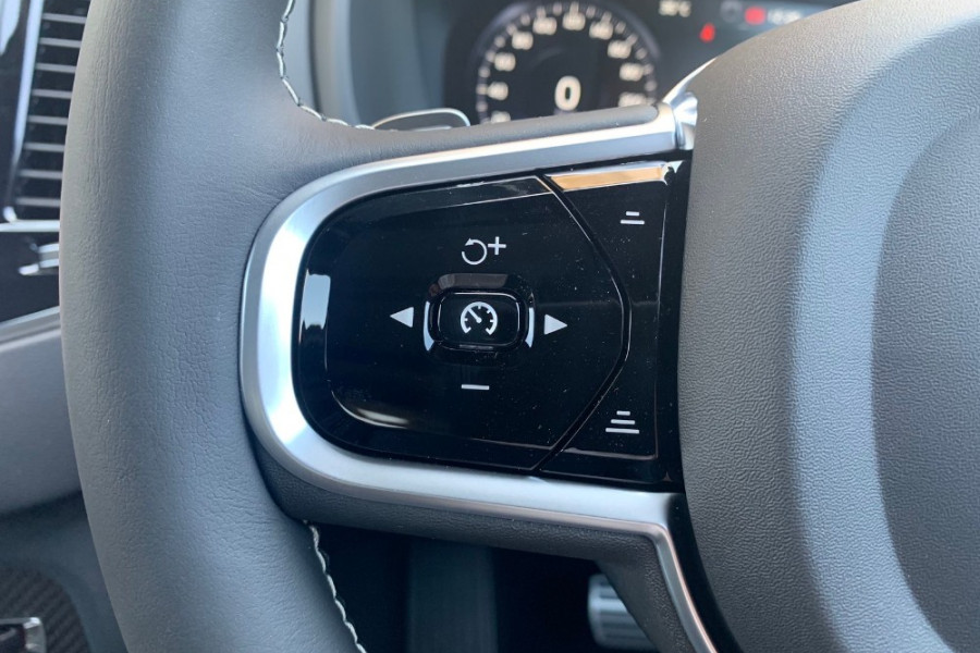 2020 Volvo XC90 L Series D5 R-Design Suv Image 10