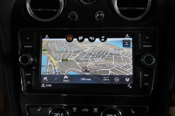 2016 Bentley Bentayga SUV Image 19