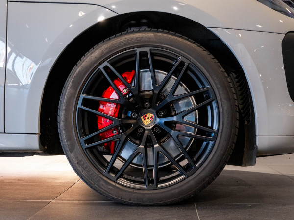 2022 MY23 Porsche Macan 95B GTS SUV image 29