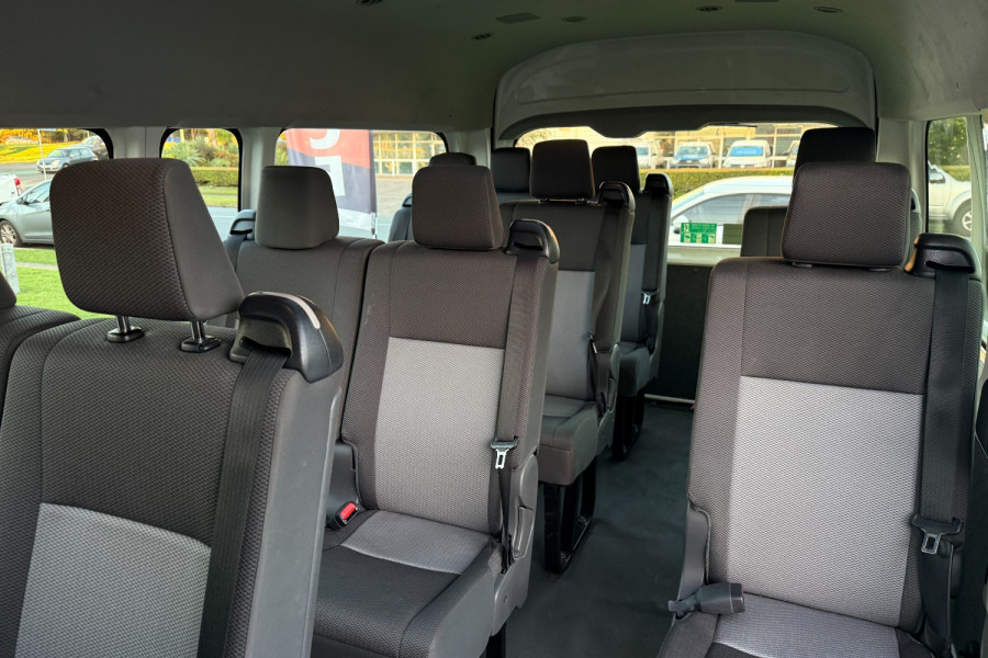  Toyota HiAce GDH322R Commuter Bus Image 17