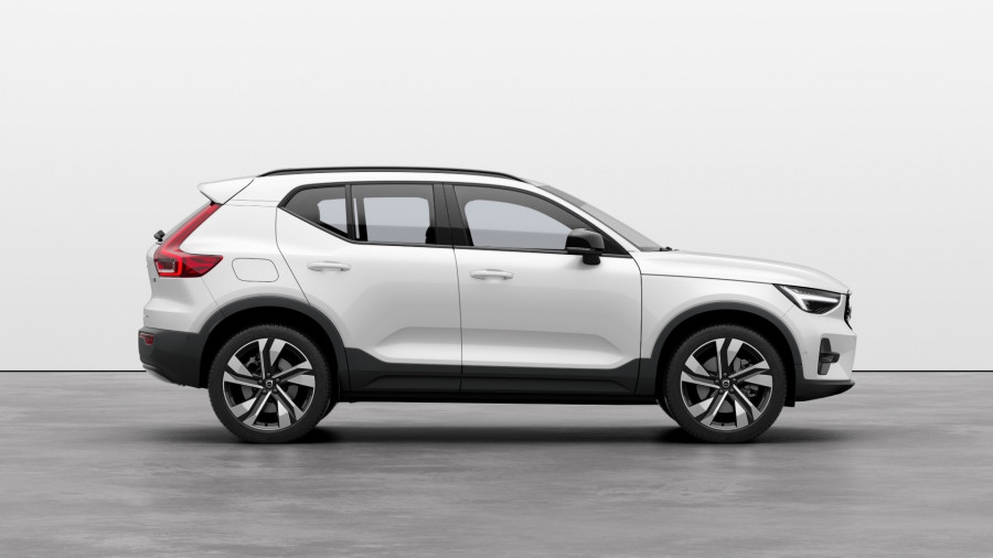 2026 MY25 Volvo XC40 XZ Ultra B4 Dark SUV Image 5