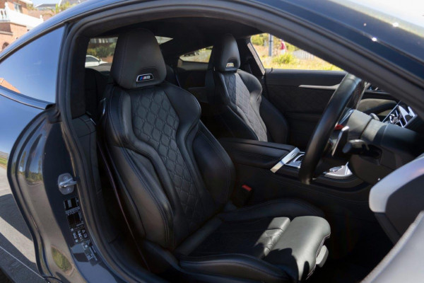 2020 BMW M8 Competition Coupe Image 10