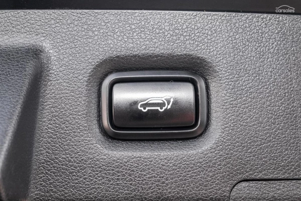 2018 MY19 Hyundai Santa Fe TM Elite SUV Image 20