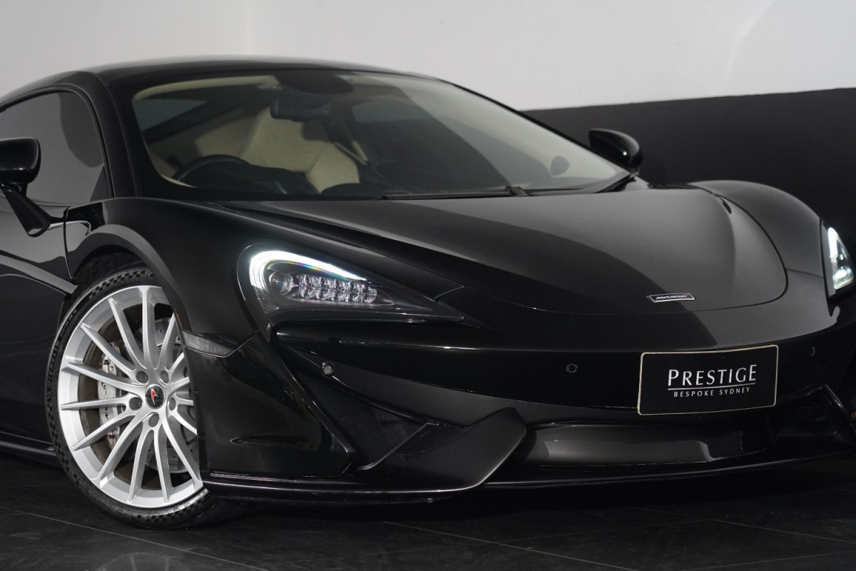 2016 Mclaren 570gt Coupe Image 2