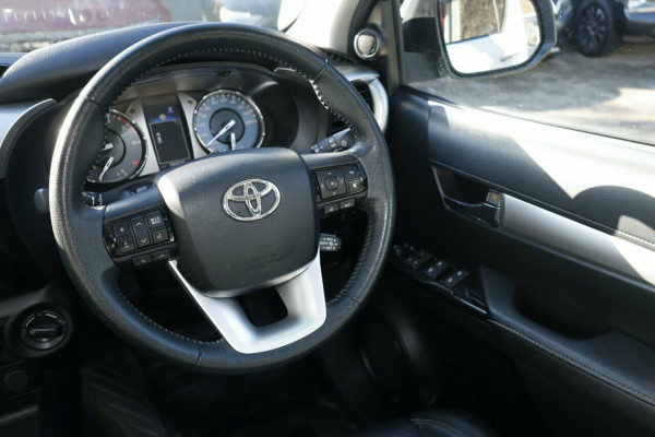 2023 Toyota HiLux GUN126R SR5 Ute Image 6