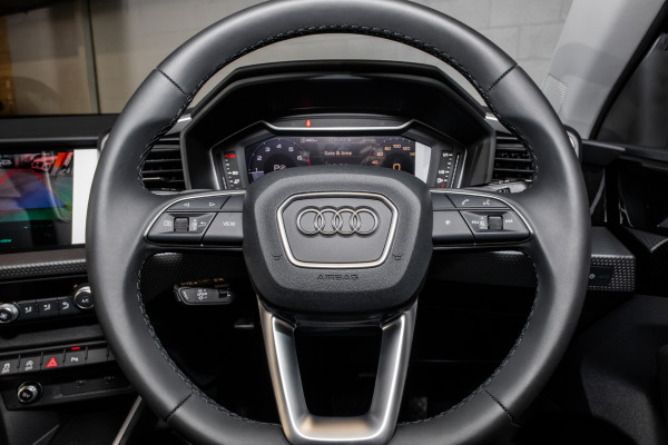 2025 Audi A1 GB 40 TFSI S line Hatch