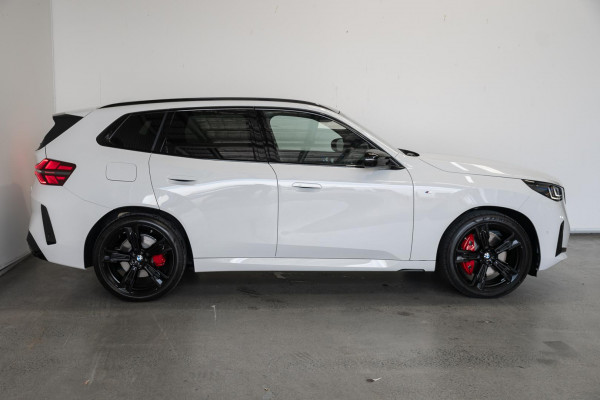 2026 BMW X3 G45 M50 xDrive SUV image 3