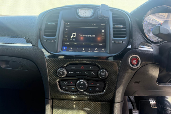 2018 MY19 Chrysler 300 LX SRT Sedan Image 20