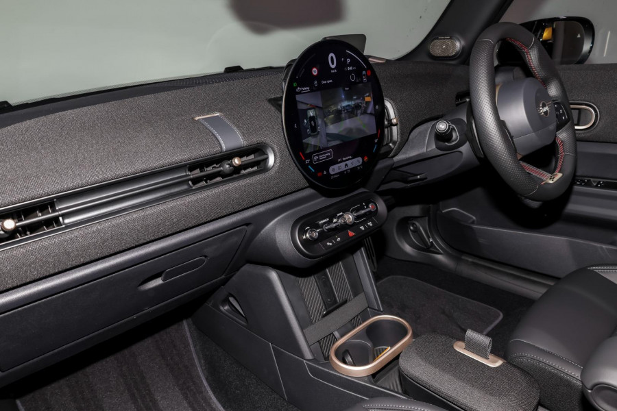2026 MY25 MINI Cooper F66 JCW Favoured Hatch