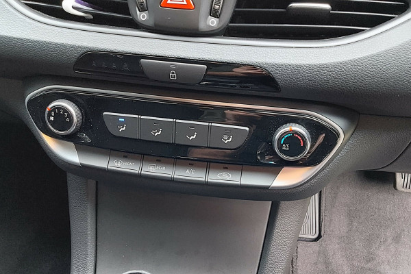 2021 Hyundai i30 PD.V4 Active Hatch Image 22