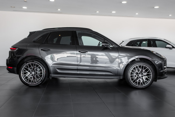 2019 MY20 Porsche Macan 95B S SUV image 3